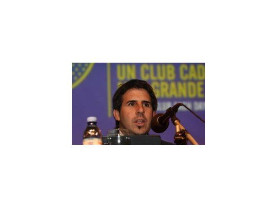 Pablo Fuentes sostiene que la gerencia debe ser rentada.