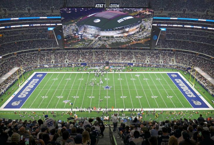 La pantalla led del estadio mide de ancho lo mismo que siete pisos de un edificio.