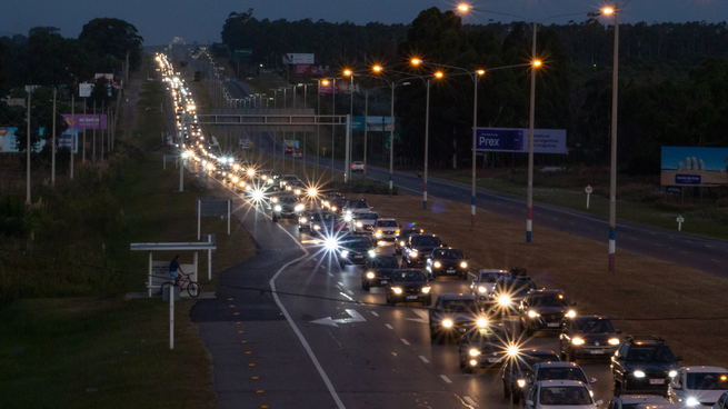 El intendente de Punta del Este descartó cerrar la Terminal de Tres Cruces.&nbsp;
