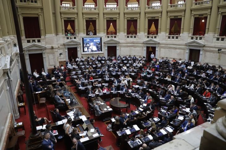 Tras la media sanción en la Cámara de Diputados, el Presupuesto 2026 será debatido en el Senado el próximo viernes. Tras la media sanción en la Cámara de Diputados, el Presupuesto 2026 será debatido en el Senado el próximo viernes.