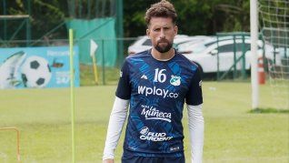 Guzmán Corujo llega a San Lorenzo tras su último paso por Deportivo Cali, donde fue titular durante la temporada 2025. Guzmán Corujo llega a San Lorenzo tras su último paso por Deportivo Cali, donde fue titular durante la temporada 2025.