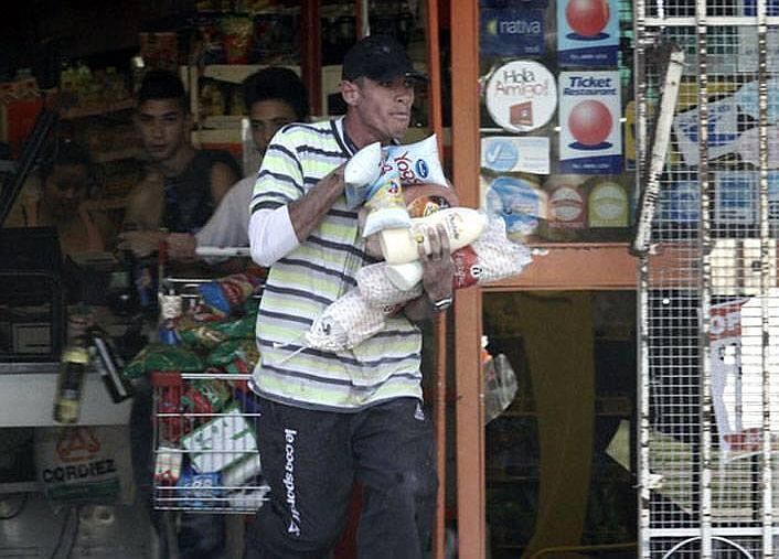Tras acuerdo, policías vuelven a las calles y regresa la calma a Córdoba (foto 1)