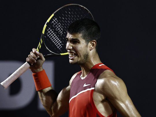 Carlos Alcaraz le ganó el título a Diego Schwartzman en Río e hizo historia.