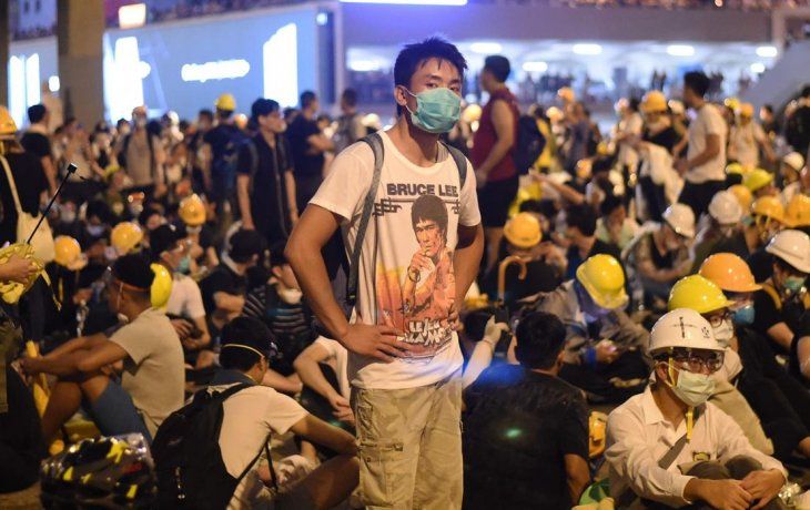 hong kong: se disolvio uno de los principales grupos prodemocracia