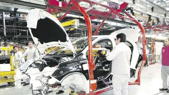 IMPULSO. La producción de vehículos aumentó un 18,1% en el período enero-septiembre y traccionó a todas las actividades vinculadas.