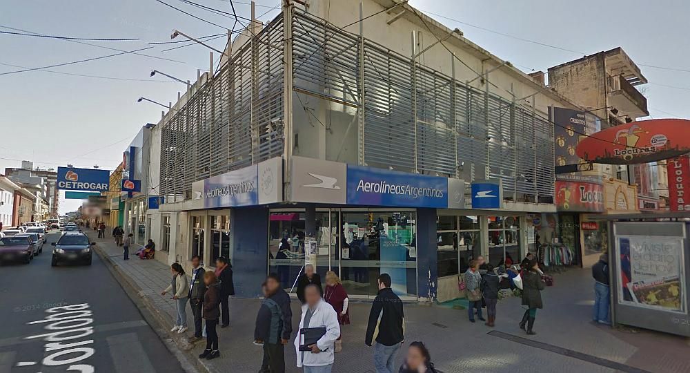 Otra estrategia para reducir el déficit es unificar filiales, como se prevé con la de Resistencia y la de Corrientes (foto).