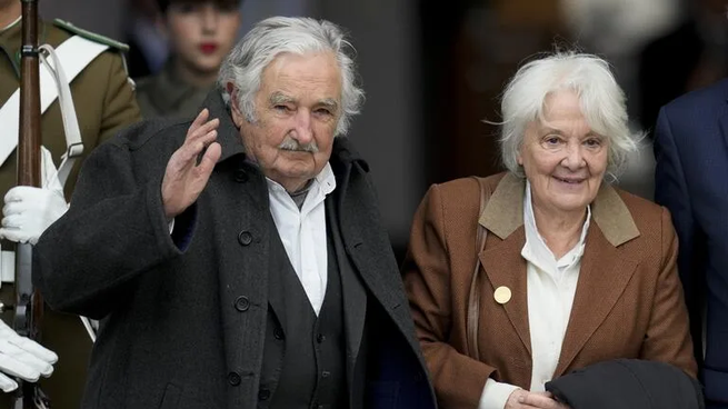 José Mujica avanza en su recuperación y tendrá un rol más secundario de cara a las elecciones 2024, según Lucía Topolansky.