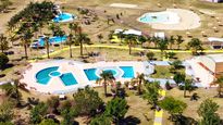 La propuesta del turismo entrerriano permite disfrutar de sus termas durante todo el año.