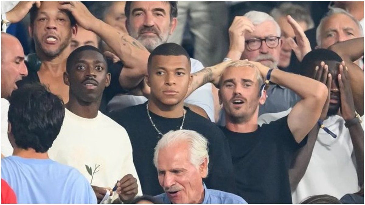 Mbappé witnessed the opening match of the Rugby World Cup and went viral for his unusual reactions