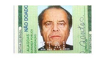 El documento falso que llevó al brasileño a la detención