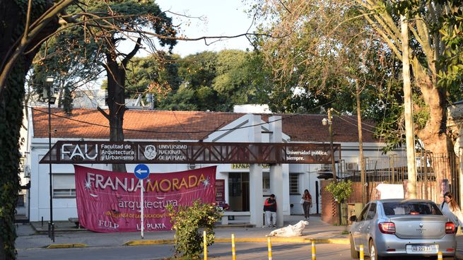 El hallazgo ocurrió en una zona en obras dentro de la Facultad de Arquitectura de la UNLP.