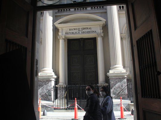La decisión busca minimizar errores. 
