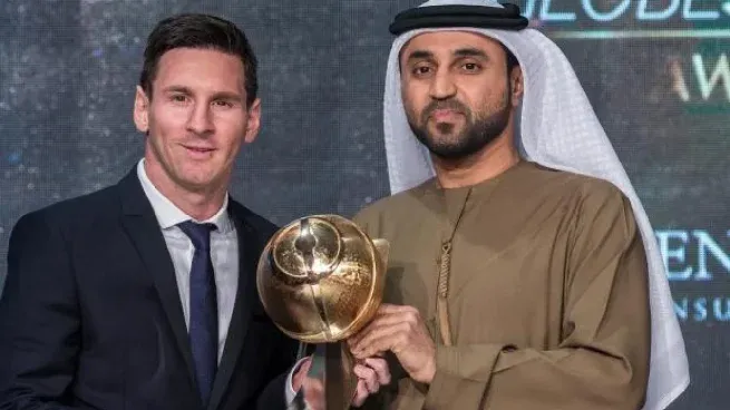 messi Globe Soccer de Dubai.jpg