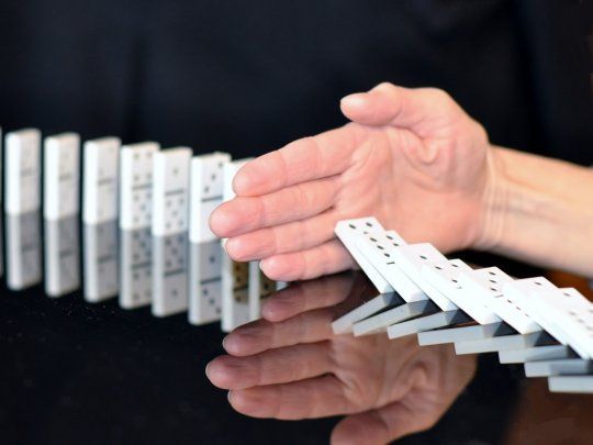 domino corrupcion.jpg