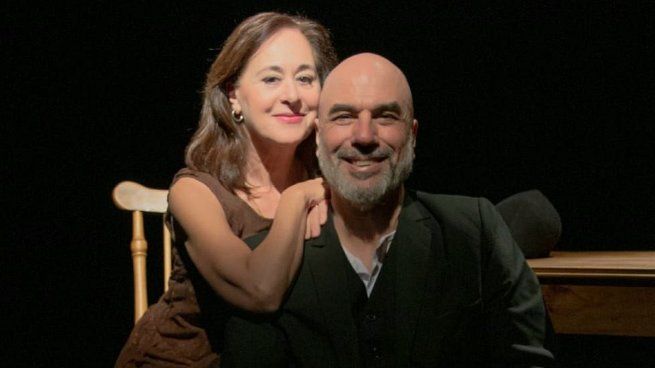 Marcela Ferradás y Facundo Ramírez en Paisaje, que se presenta en el Centro Cultural de la Cooperación. 