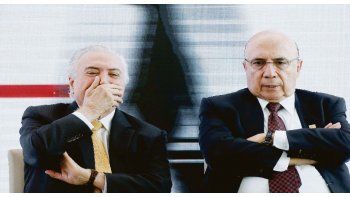 ámbito.com | hágase cargo. Michel Temer designó ayer como su delfín a su exministro de Hacienda, Henrique Meirelles. Este es el favorito del mercado, pero en su gestión no logró sacar la economía brasileña de la crisis.