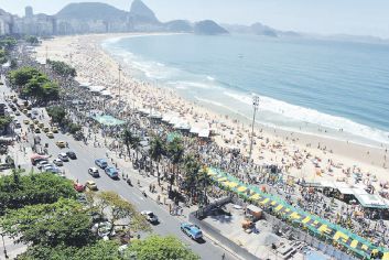 El grito de “fora, Dilma” volvió a sonar en más de cien ciudades (foto 1)