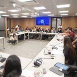 Tres bloques convocaron al encuentro, en el que estuvieron estudiantes, gremios y ONGs. Tres bloques convocaron al encuentro, en el que estuvieron estudiantes, gremios y ONGs.