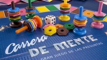 En Argentina, el juego de mesa Carrera de mente (1985) está inspirado en el Trivial Pursuit y es creado por el equipo creativo de la editorial Ediciones de mente que funda, en 1980, Jaime Poniachik y Daniel Samoilovich.