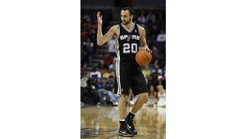 Ginóbili anotó 13 puntos en una nueva victoria de los Spurs.