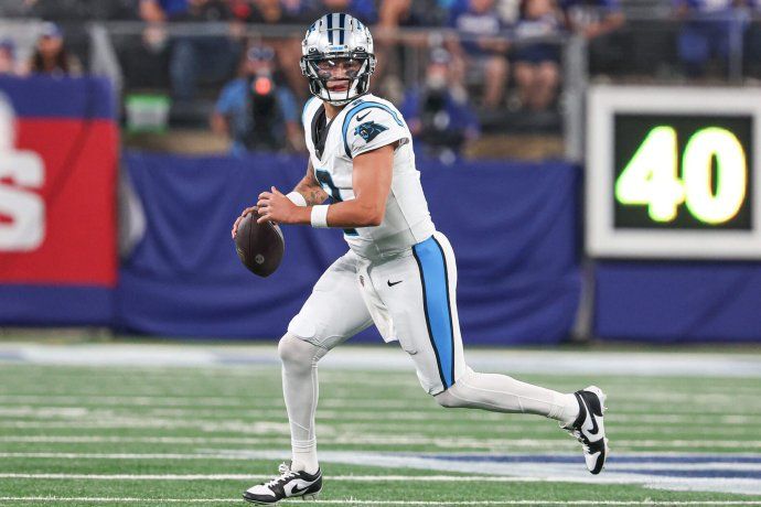 El agente libre mexicano Matt Corral reemplazará a en los Minnesota Vikings al mariscal de campo novato J.J. McCarthy, quien fue operado de su menisco de la rodilla derecha. El agente libre mexicano Matt Corral reemplazará a en los Minnesota Vikings al mariscal de campo novato J.J. McCarthy, quien fue operado de su menisco de la rodilla derecha.