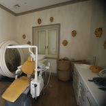 Una de las peculiares salas que se ven en las fotos reveladas por los demócratas. Una de las peculiares salas que se ven en las fotos reveladas por los demócratas.