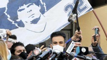 Leopoldo Luque, médico personal de Diego Maradona, se alegró por la recuperación increíble de su paciente.