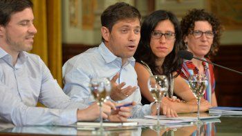 foco. Axel Kicillof, durante la firma del convenio. “Antes había que comprar un GPS para encontrar un Precio Cuidado en la provincia”, dijo.
