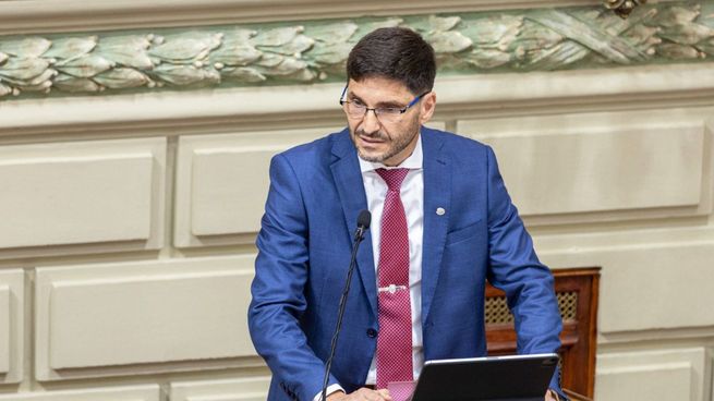 Maximiliano Pullaro le hablará a la Legislatura de Santa Fe.