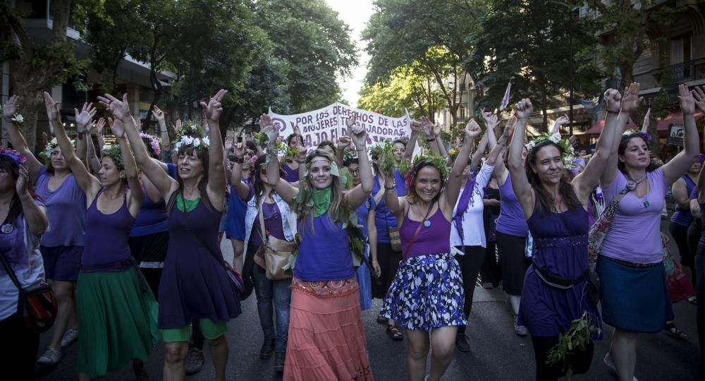Marcharon del Congreso a Plaza de Mayo contra la violencia de género (foto 1)