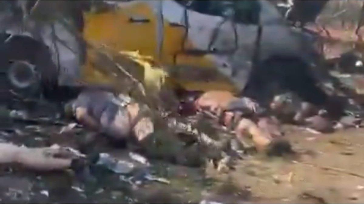 A new Russian bombing left at least 24 dead retirees who lined up to receive their pensions