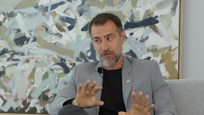 El presidente de la Cámara de la Industria Argentina deSoftware, Pablo Fiuza, habló del impacto de la IA en elprimer panel de Ámbito Debate sobre Innovación & Tecnología.