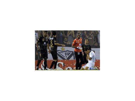 Se lamenta. Vélez era superior a Liga pero en una contra se terminó su sueño copero.