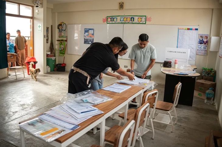 Este lunes iniciará el recuento de votos para definir el segundo candidato que irá al balotaje presidencial. Este lunes iniciará el recuento de votos para definir el segundo candidato que irá al balotaje presidencial.