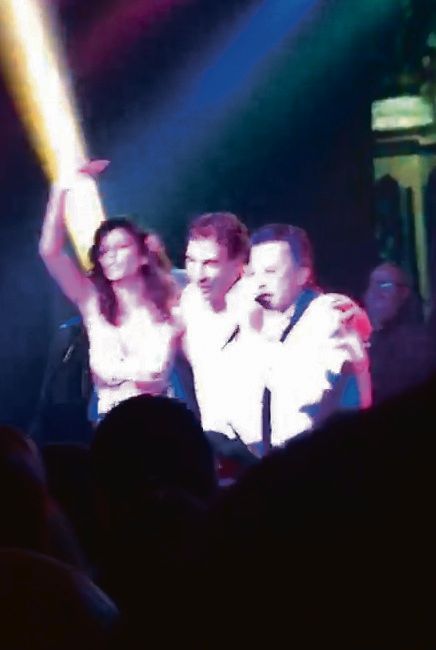 Cumpleaños con fe. Diego Santilli celebró sus 50 y cantó con Analía Maiorana al ritmo de los clásicos de Palito Ortega. Cerca de 300 invitados.
