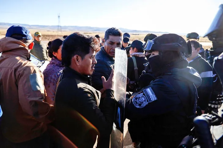 The tension between the followers of Evo Morales and the Bolivia Police grows.