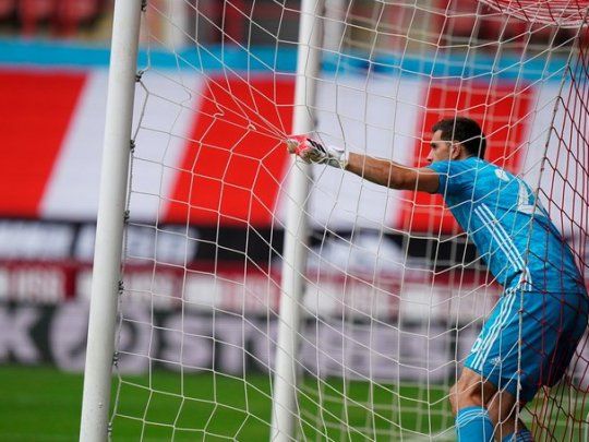 Emiliano Martínez atajó en Arsenal, que eliminó a Sheffield United y jugará con Manchester City en la semifinal de la FA Cup.&nbsp;&nbsp;