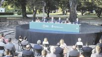 Precios. Alberto Fernández cerró ayer la presentación de Precios Cuidados junto a funcionarios y empresarios en la quinta de Olivos.