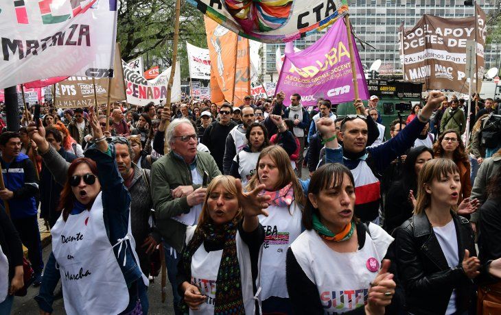 Gremios de todo el mundo se movilizan contra la violencia de género y el acoso laboral