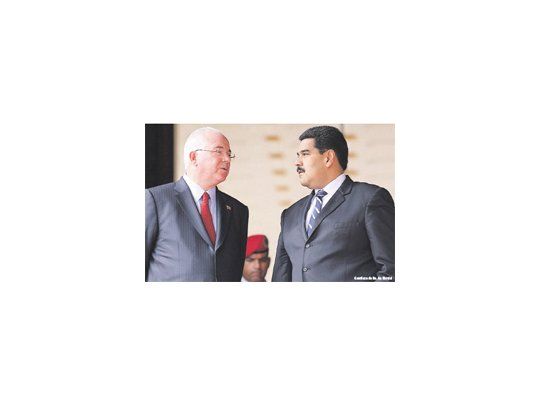 Rafael Ramírez venía insistiendo dentro del gabinete de Nicolás Maduro con la necesidad de sincerar algunas variables económicas clave. El presidente lo pasó a la Cancillería y cerró abruptamente ese debate.