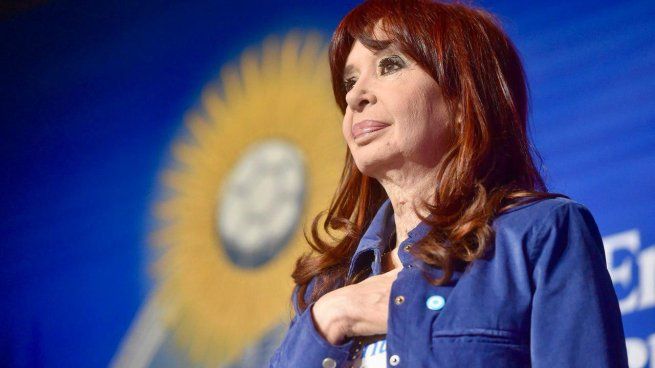 Cristina reapareció en un acto por el 25 de Mayo.