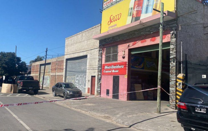 sorprendieron y acribillaron a un empresario en castelar: sospechan de una venganza personal