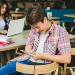 Una nueva forma de humor digital empezó a circular entre adolescentes y jóvenes en redes sociales. Una nueva forma de humor digital empezó a circular entre adolescentes y jóvenes en redes sociales.