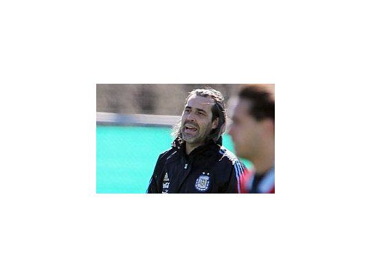 Batista aseguró que hablará con Tevez.