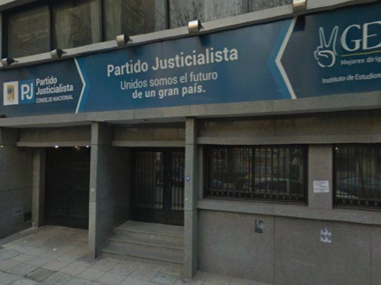 Según pudo saber ámbito.com, la causa podría tardar hasta una semana en llegar a la sede de la CNE. Desde el tribunal anticiparon que actuarán con prudencia: Cuando llegue nos abocaremos a estudiar la causa, lanzó el titular del cuerpo Alberto Dalla Vía.