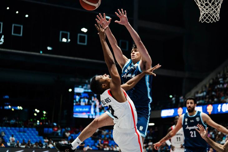 Argentina derrotó a Canadá en un duro duelo por la Americup. Argentina derrotó a Canadá en un duro duelo por la Americup.
