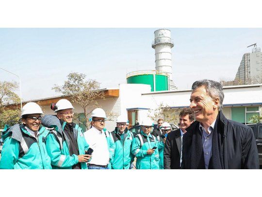 Mauricio Macri visitó la planta de YPF Luz en Tucumán