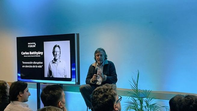 Carlos Batthyány, director del Instituto Pasteur de Montevideo, destacó la importancia de la tecnología para las ciencias de la vida.