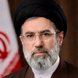 Mojtaba Jameneí permanece fuera de la vista pública mientras crecen las dudas sobre su estado de salud. Mojtaba Jameneí permanece fuera de la vista pública mientras crecen las dudas sobre su estado de salud.