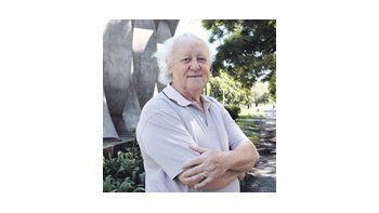 Mario Perusso: su sinfonía del Bicentenario tendrá partes vocales, donde se cantarán poemas de escritoras argentinas.